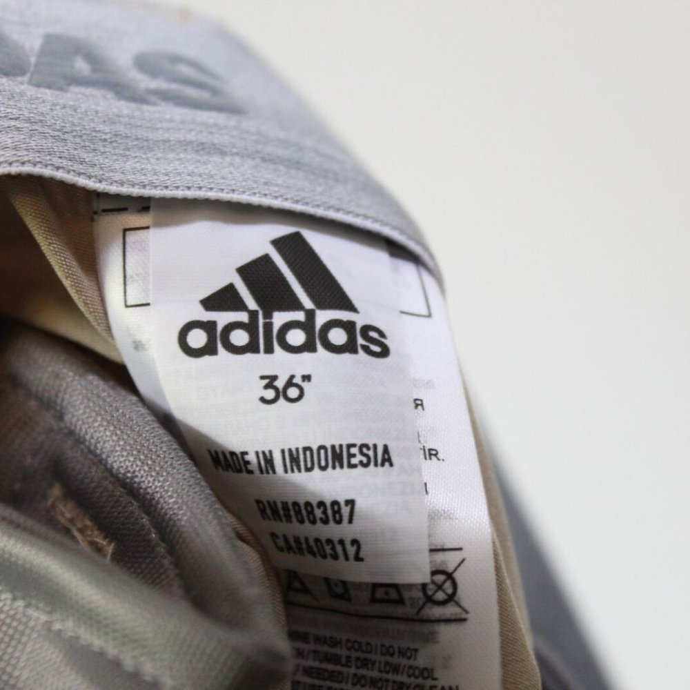 NWT Adidas Ultimate365 Golf Shorts Khaki Tan Beige CE0457 Men's Size 36 H13215 - Picture 5 of 9